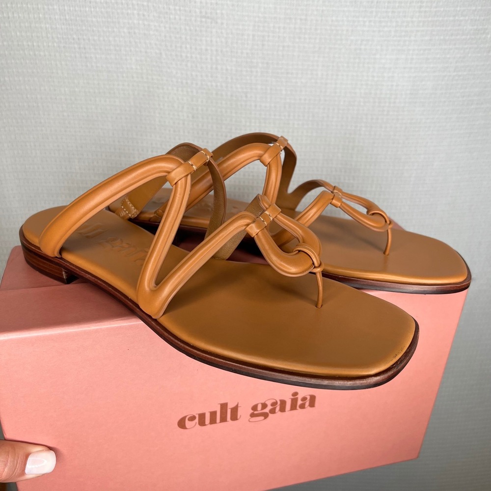 Cult Gaia Estee Sandal Toasted Caramel Leather Strappy Flat Thong Size 39 NEW